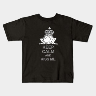 Keep Calm and kiss me Kids T-Shirt